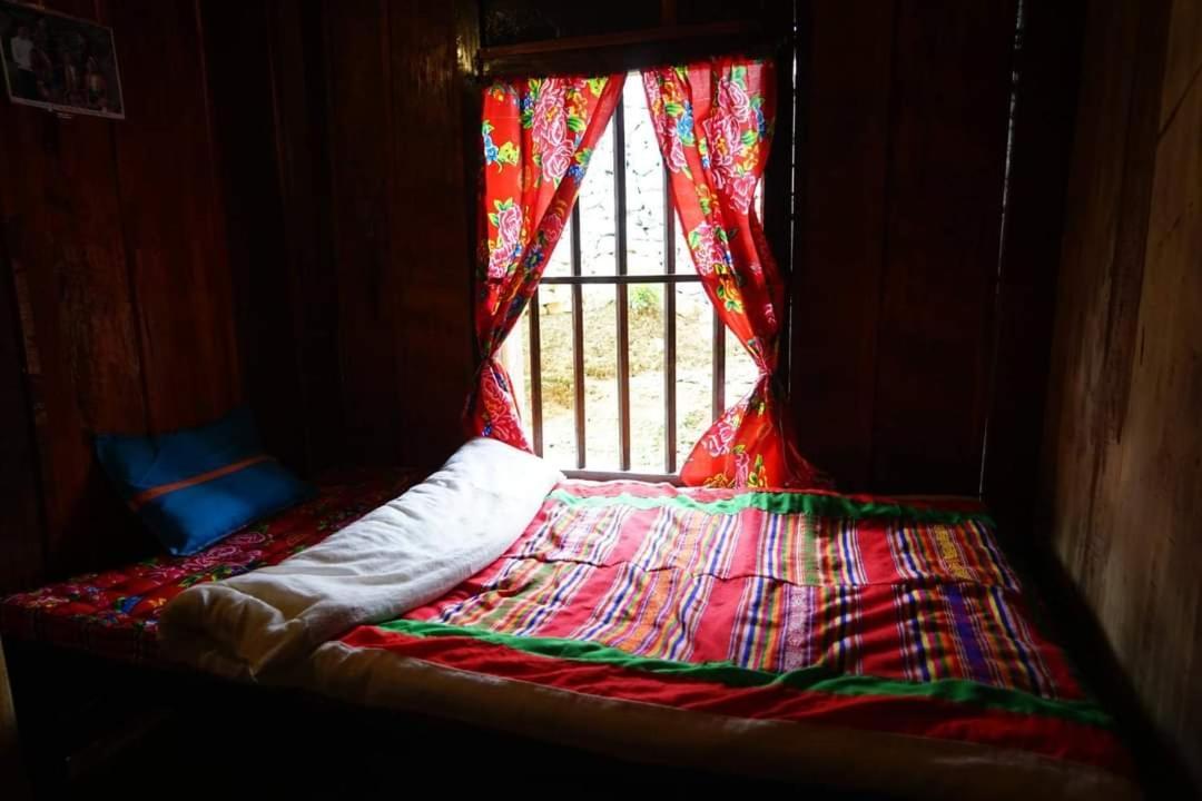 Lo Lo Homestay & Cafe Meo Vac Buitenkant foto