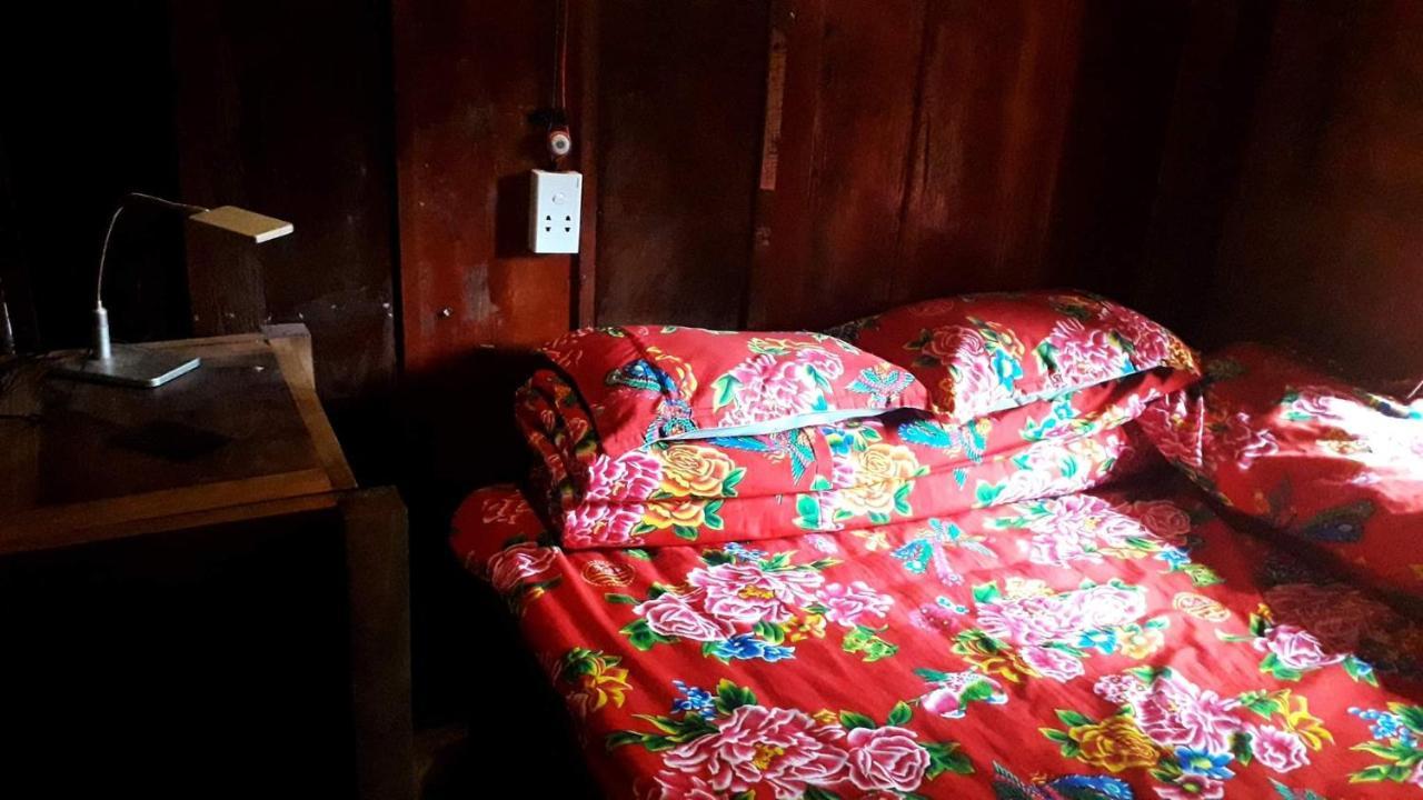 Lo Lo Homestay & Cafe Meo Vac Buitenkant foto
