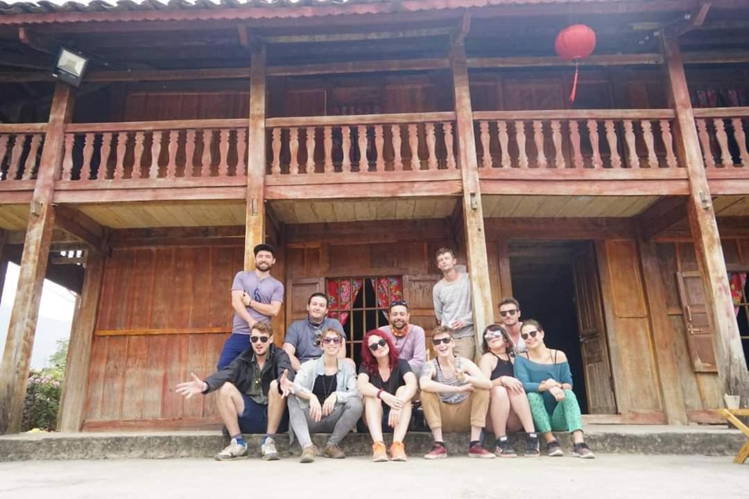 Lo Lo Homestay & Cafe Meo Vac Buitenkant foto