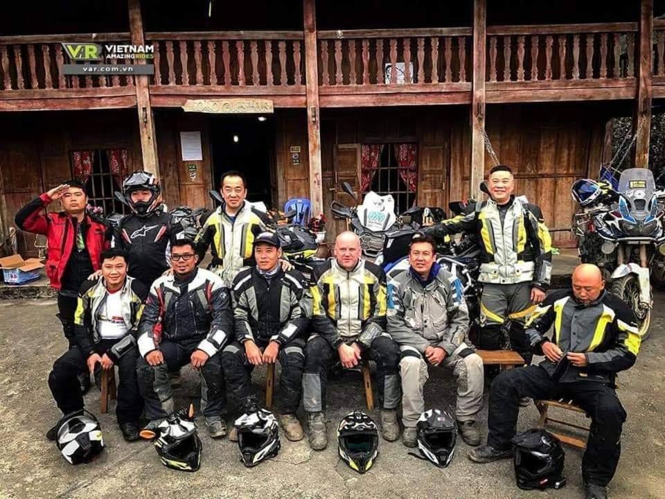 Lo Lo Homestay & Cafe Meo Vac Buitenkant foto