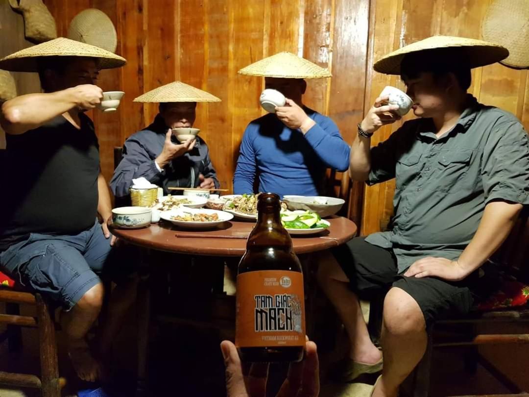 Lo Lo Homestay & Cafe Meo Vac Buitenkant foto