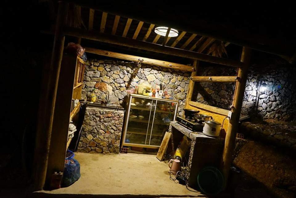 Lo Lo Homestay & Cafe Meo Vac Buitenkant foto