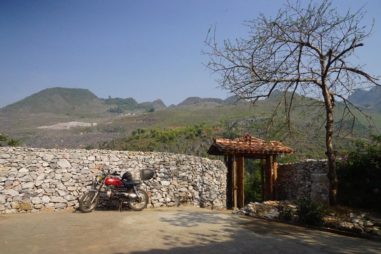 Lo Lo Homestay & Cafe Meo Vac Buitenkant foto