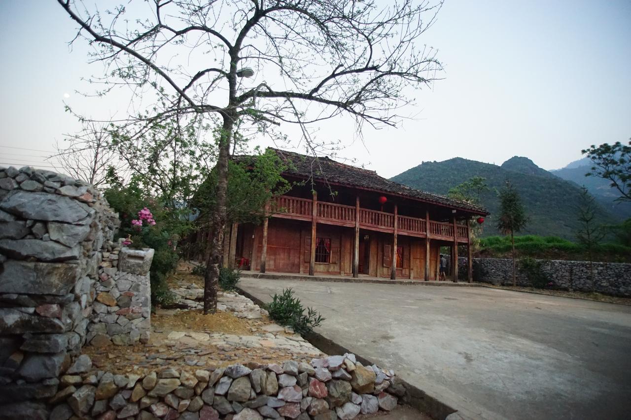 Lo Lo Homestay & Cafe Meo Vac Buitenkant foto